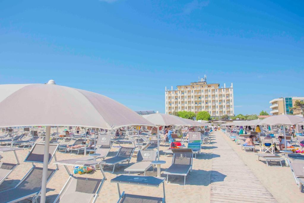 hotel adler 1 vista mare lido di classe emilia-romagna sulla spiaggia