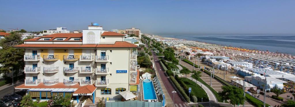 hotel ascot vista mare riccione emilia-romagna sulla spiaggia