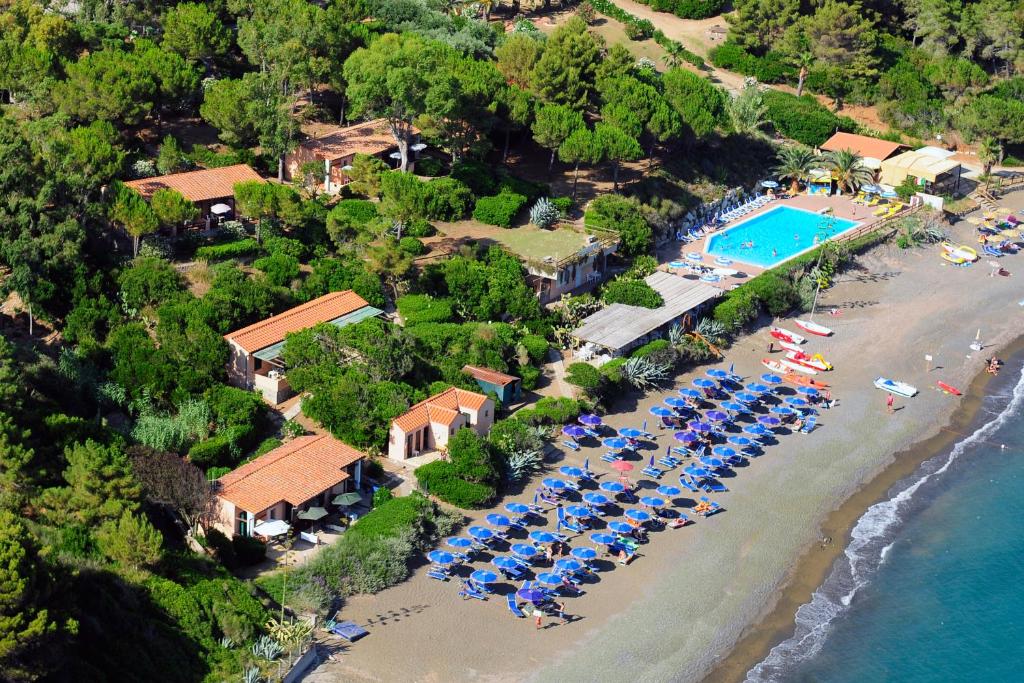 hotel capo sud sul mare spiaggia privata lacona isola d'elba toscana vista mare