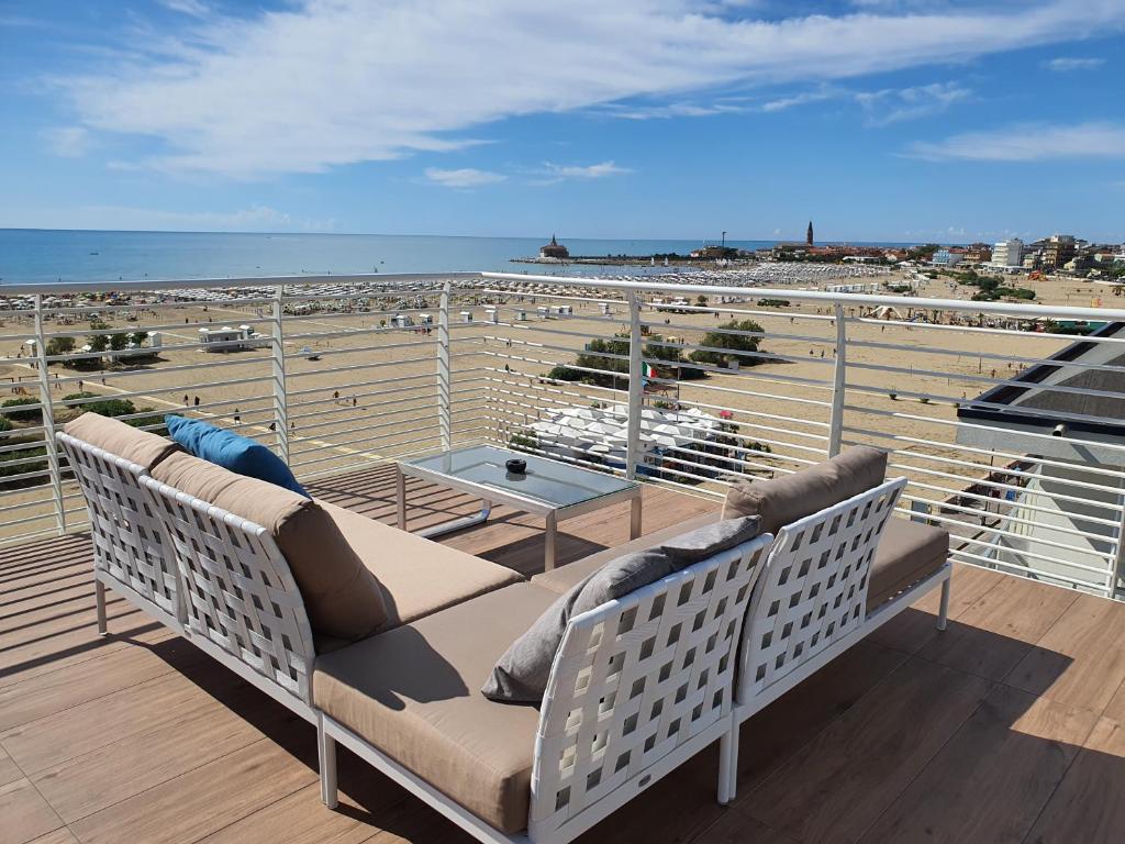 hotel doriana sul mare spiaggia privata caorle veneto vista mare
