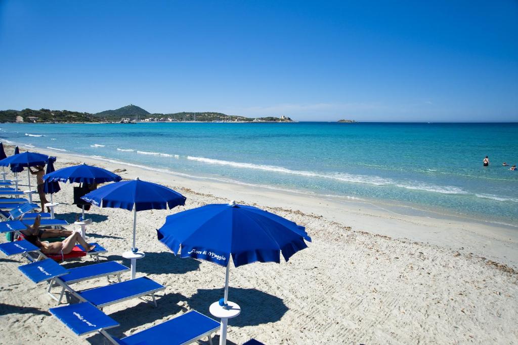hotel fiore di maggio con spiaggia privata villasimius sardegna sul mare