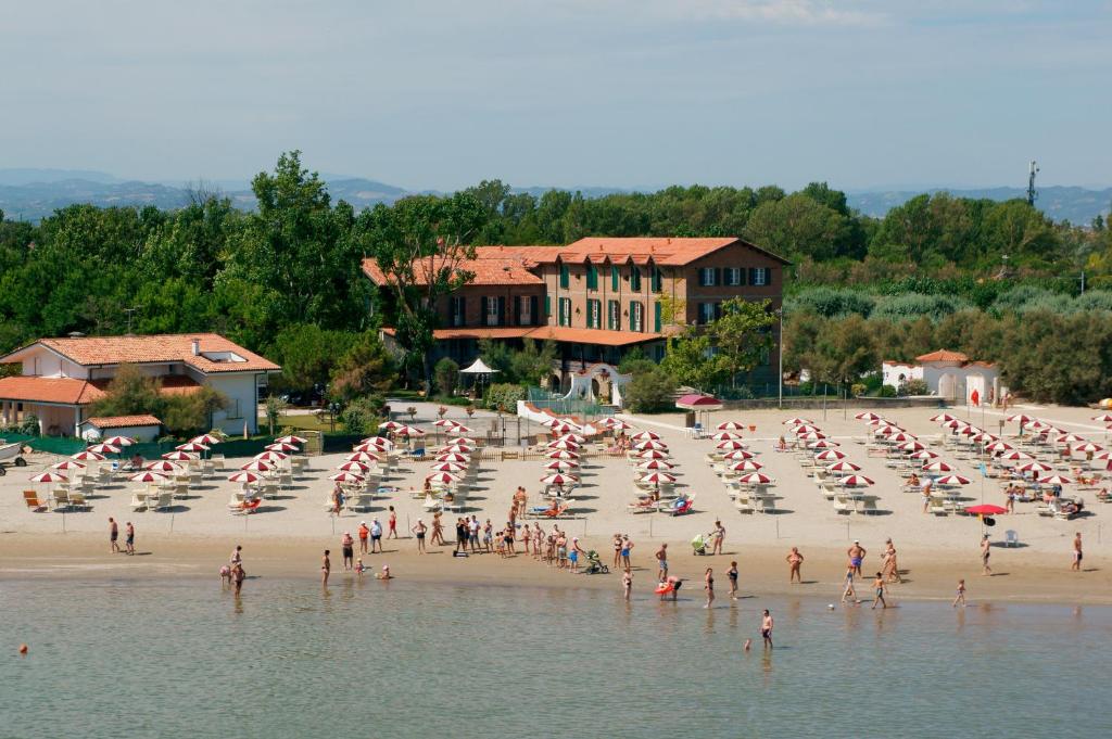 hotel locanda delle dune con spiaggia privata bellaria-igea marina sul mare