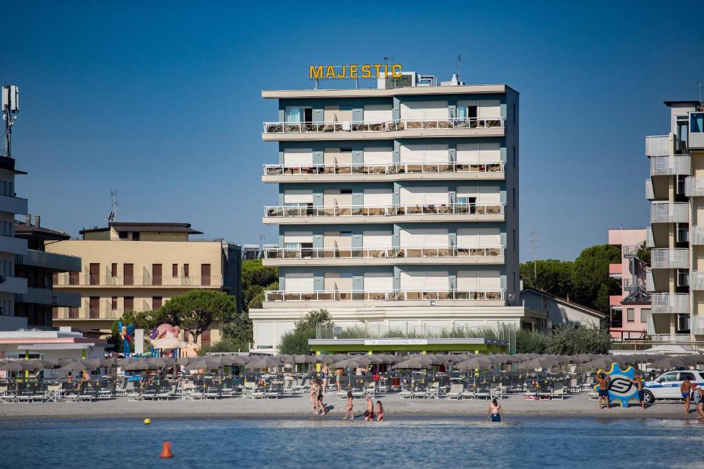 hotel majestic 2 con spiaggia privata milano marittima sul mare