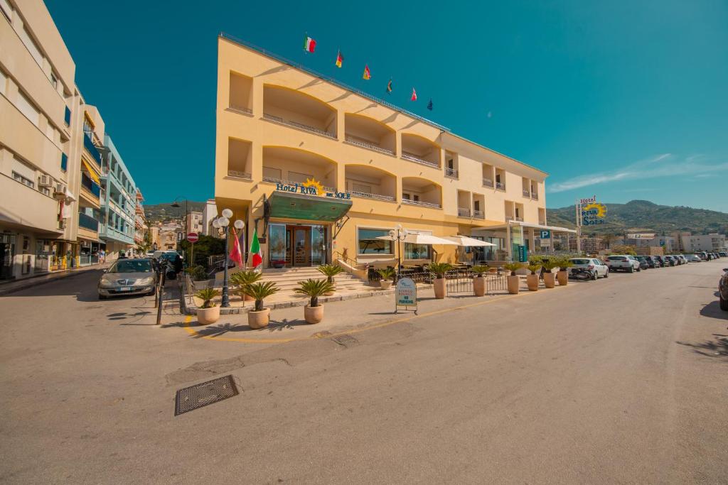 hotel riva del sole vista mare cefalù sicilia sulla spiaggia