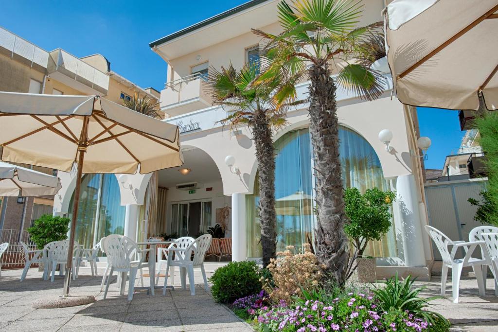 hotel villa esedra vista mare bellaria-igea marina sulla spiaggia