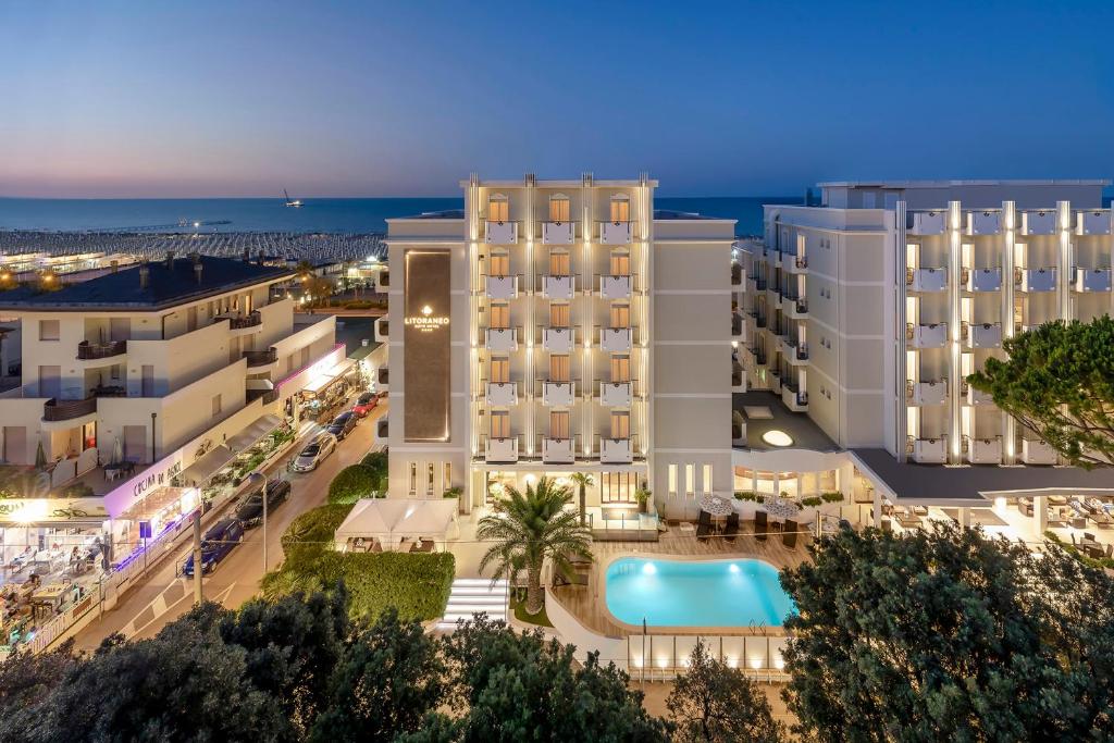 litoraneo suite hotel sul mare spiaggia privata marina centro rimini emilia-romagna vista mare
