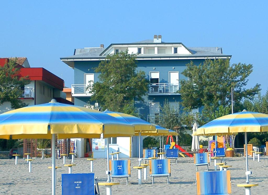 piccolo hotel ariston vista mare san mauro a mare emilia-romagna sulla spiaggia