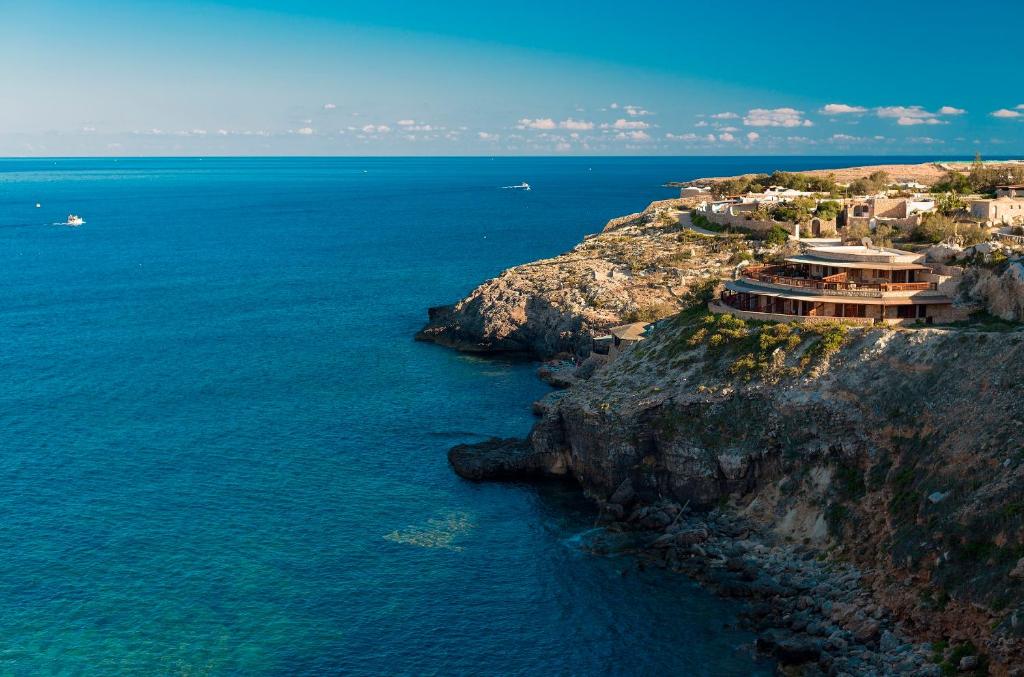 relais isole del sud hotel sul mare spiaggia privata lampedusa sicilia vista mare