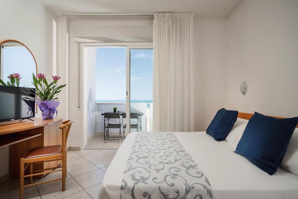 residence hotel piccadilly vista mare rimini emilia-romagna sulla spiaggia