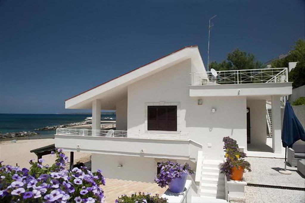 terrazza sul mare residence vista mare trappeto sicilia sulla spiaggia