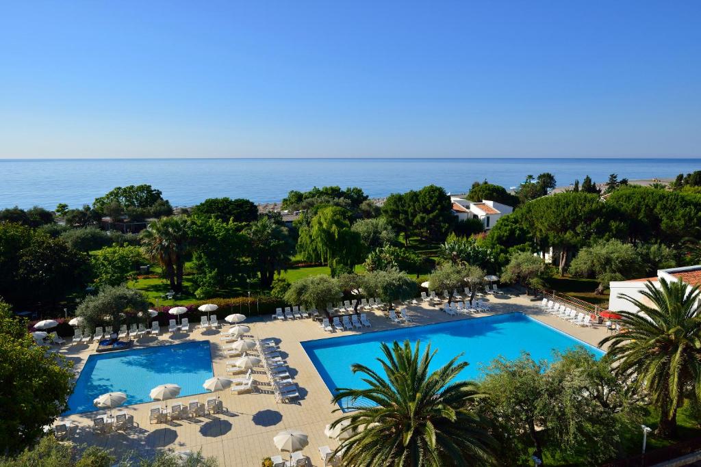 unahotels naxos beach sicilia resort con spiaggia privata giardini naxos sul mare